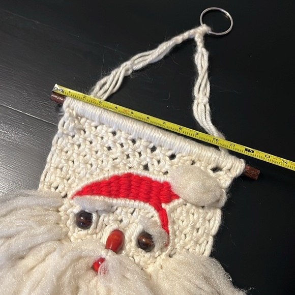 Vintage Macrame Santa - Picture 4 of 5